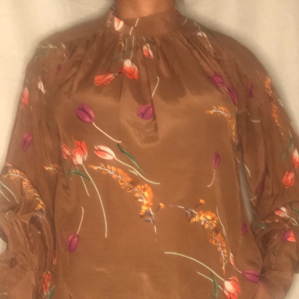 H&M brown printed blouse Size Small